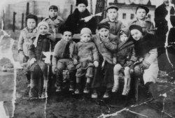 Dzieci polskie o cechach aryjskich często przeznaczane były do germanizacji, wiele z nich