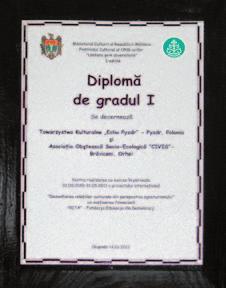 str. 2 Rozwój prowincji jest wpisany w cele obu organizacji, więc bez trudu podjęliśmy działania pozwalające przenosić doświadczenia, nawiązywać partnerstwa, poszukiwać wyzwania, którymi można się