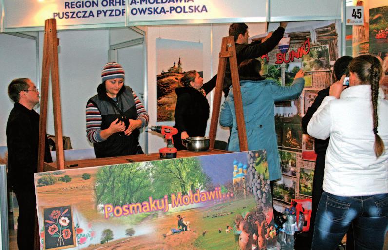 Expoziţie comună într-un grup internaţional 4 Proiectul: Descoperiţi Moldova a fost realizat în mare parte în Polonia.