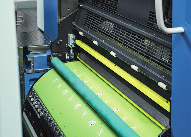 Zespół procesowy Wydajność maszyny Rapida podczas sztancowania the Game Changer Budowa podstawowego zespołu naszej sztancującej maszyny rotacyjnej przypomina budowę zespołu drukującego maszyny Rapida