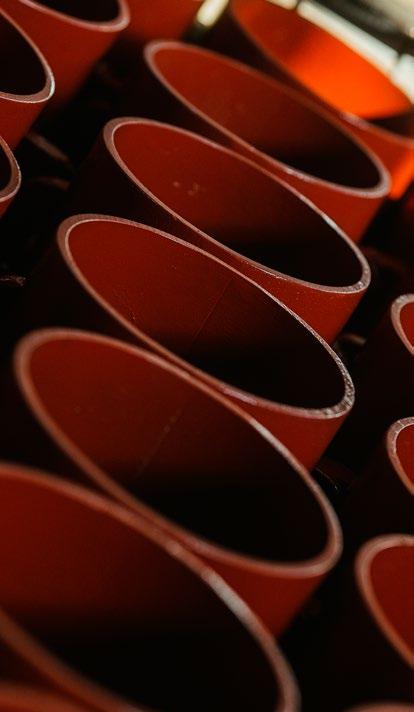 SPIS TREŚCI SPIS TREŚCI SPIS TREŚCI 2 I. INFORMACJE TECHNICZNE 2 1. Wstęp 2 2. Podstawowe informacje 3 3. Wymagania specyfikacji technicznej 6 4. Odporność systemów DKI na różne czynniki 8 5.