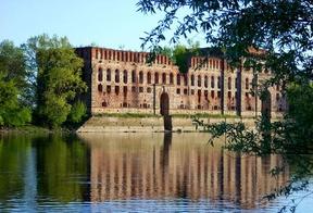 Twierdza Modlin - kasyno oficerskie (XIX/XX w.) W czasach zaboru rosyjskiego twierdza w Modlinie była garnizonem wojskowym noszącym nazwę Nowogieorgiewsk.