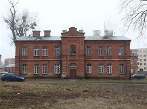 Twierdza Modlin. Spichlerz zbożowy z 1844 r. Jednym z miejsc, które choć raz w życiu warto odwiedzić, jest kompleks Twierdzy Modlin. Ogromny, zajmujący ponad 24 km kw.