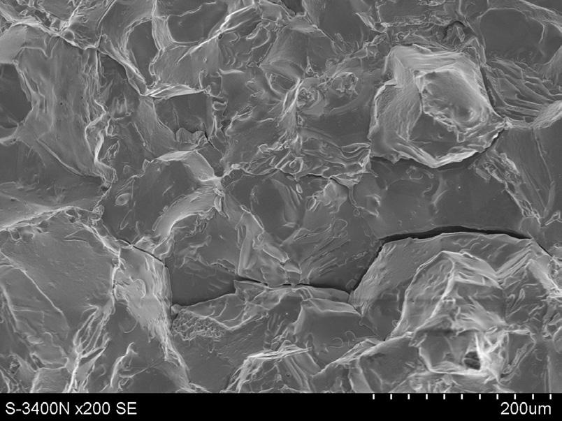 of the area perpendicular to the steel fracture, visible local melted austenite grains, NST