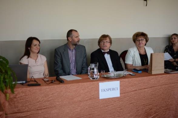 Paneliści i moderatorzy panelu