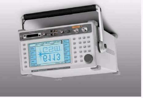 Łatwy w obsłudze, w pełni zintegrowany, sterowny klawiszami miękkimi Obsługuje standardy telefonii komórkowej GSM850, GSM900, GSM1800 i GSM1900 Pełny test odbiornika i nadajnika Opcje sterowania