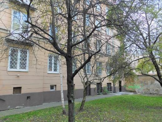 poz. 3 ul. Zajęcza 13 - pow. 46,29 m 2 Zdjęcia lokalu Przydatne adresy/telefony 1. Administracja Domów Komunalnych nr 5, ul. K.I.