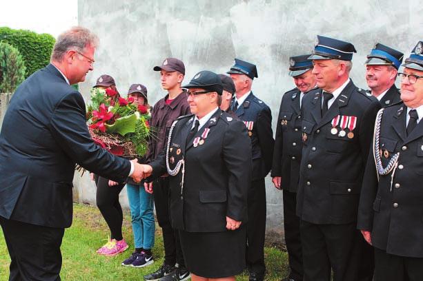się Starostwo Powiatowe w Rybniku.!"#"$%&'()' (+,-./ 2 Książenice świętowały jubileusz pożarnictwa 23 czerwca w sołectwie Książenice (gm.
