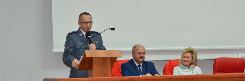 STRONA 4 KOMUNIKATOR MGP Kampania antydopalaczowa zainaugurowana Narkotyki, dopalacze - nie tędy droga" - kampania pod takim hasłem ma m.in. pomóc rodzicom i nauczycielom rozpoznawać sygnały świadczące o tym, że dziecko może zażywać środki psychoaktywne.