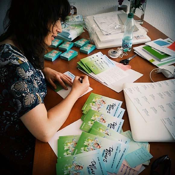 KARTKI POCZTOWE Wysłaliśmy ponad 500 wypisanych ręcznie kartek z życzeniami z Okazji Międzynarodowego Dnia Rodzin i z