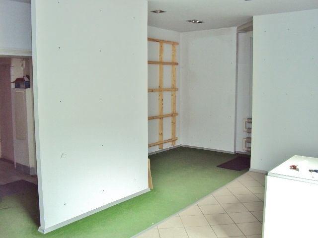 4,56 m (korytarz), antresola 1,34 m (pom. pomocnicze), piwnica 8,93 m (pom. magazynowe),