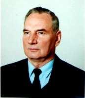 Dr inż. Bolesław PRZYBYLIŃSKI Dr inż. Bolesław PRZYBYLIŃSKI jest adiunktem w Zakładzie Pojazdów i Diagnostyki w Instytucie Eksploatacji Maszyn i Transportu na Wydziale Inżynierii Mechanicznej.