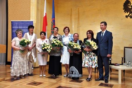 Z kobietami o kobietach Konferencja Romni 2015 12 czerwca 2015 roku w Kancelarii Prezesa Rady Ministrów w Warszawie odbyła się konferencja Romni 2015.