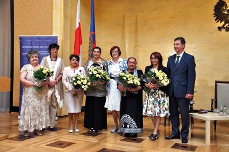 Z kobietami o kobietach Konferencja Romni 2015 12 czerwca 2015 roku w Kancelarii Prezesa Rady Ministrów w Warszawie odbyła się konferencja Romni 2015.