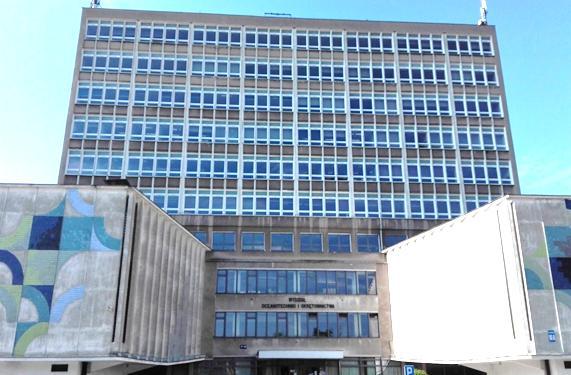 Wyjście ewakuacyjne główne (widok z zewnątrz) Zdjęcie