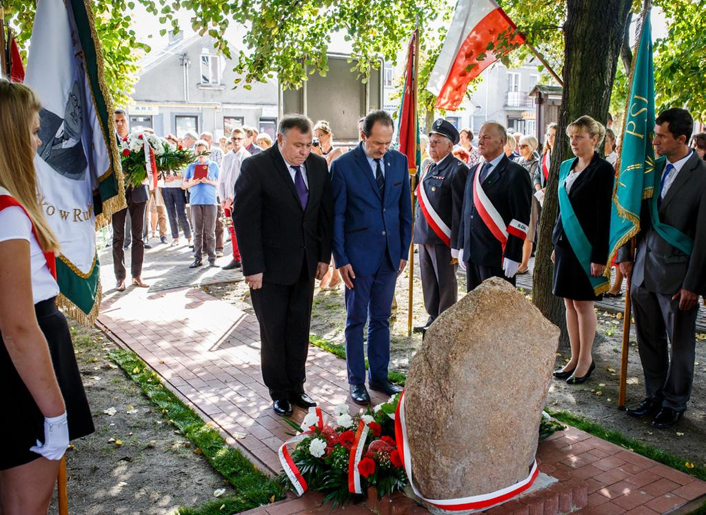 W uroczystościach wziął udział Starosta Lubartowski - Fryderyk Puła, który podkreślał jak ważne dla społeczności lokalnej są takie wydarzenia.