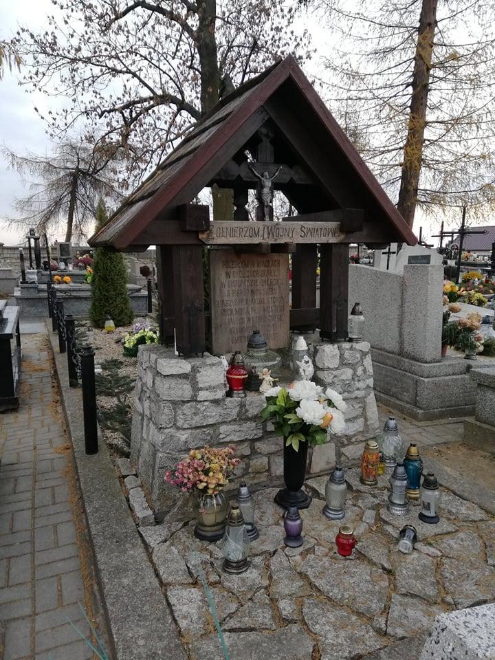 POMNIK OFIAR I WOJNY ŚWIATOWEJ W SKALE Ryc.