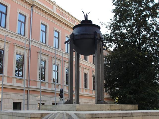Ryc. 27 Pomnik nieznanego żołnierza w Tarnowie źródło: http://www.