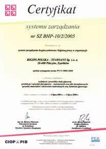 Dokładna kontrola jakości odbywa się na wszystkich etapach produkcji, począwszy od selekcji surowca, poprzez proces formowania i suszenia, aż do pakowania i układania wyrobów na palety.