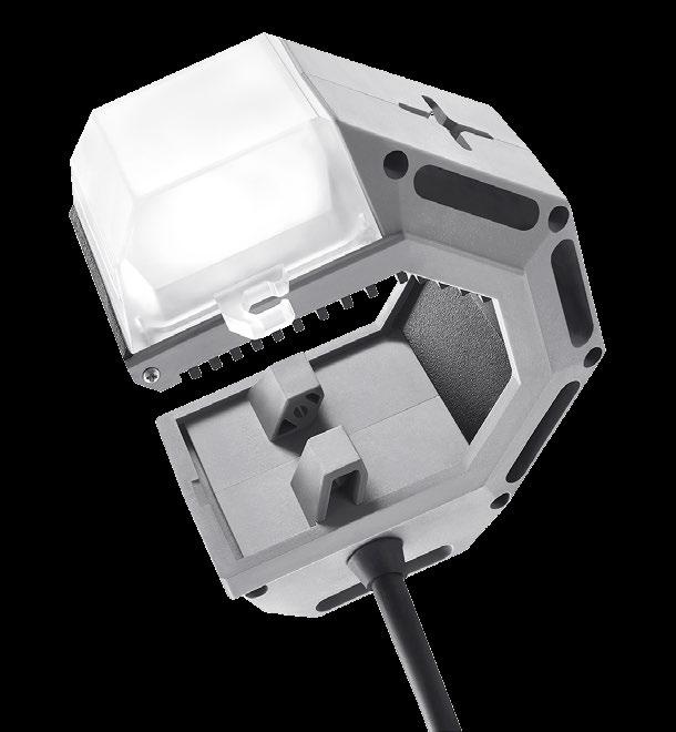 MAGNUM FUTURE LINE FUTURE LED LV LED XL 50W MAX NAŚWIETLACZE OGÓLNE OŚWIETLENIE / FLOODLIGHTS BUDOWY / GENERAL CONSTRUCTION SITE LIGHTING LED IP44 IP20 42-48V 1 - Źródło światła: wysokowydajne LED GO!