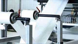 76 WYROBY BUTYLOWE SYSTEM KLEJENIA I USZCZELNIANIA NA BAZIE MASY BUTYLOWEJ MASA BUTYLOWA wstęgi w dowolnym rozmiarach od 15 mm do 470 mm taśmy uszczelniające pokryte włókniną do wykonywania