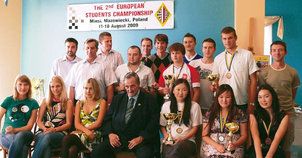 INFORMACJE O ZWIĄZKU Polski Związek Warcabowy (PZWarc) Polish Draughts Federation, Fédération Polonaise du Jeu de Dames Adres siedziby: 05-300 Mińsk Mazowiecki, ul. Warszawska 140.
