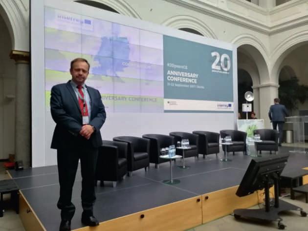 Działania Miasta w bszarze szczędzania energii elektrycznej i ciepła. Zwiększanie efektywnści energetycznej w parciu prjekty międzynardwe Tmasz Bńds Krdynatr Zespłu ds.