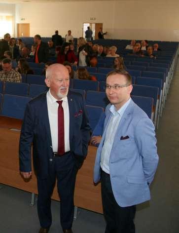na pierwszym planie