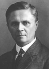 Prof. inż. Gabriel SOKOLNICKI Urodził się 7 lutego 1877r. w Kaszewach Kościelnych, pow. Kutno. W roku 1894 ukończył Wyższą Szkołę Rzemieślniczą w Łodzi, działającą na prawach szkoły realnej.