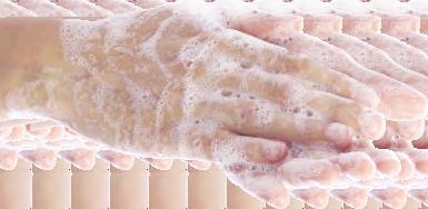 Do mycia chirurgicznego używa się mydeł w ie, dozowanych z łokciowych dozowników ściennych. Chirurgiczne mycie rąk należy wykonać bardzo dokładnie.