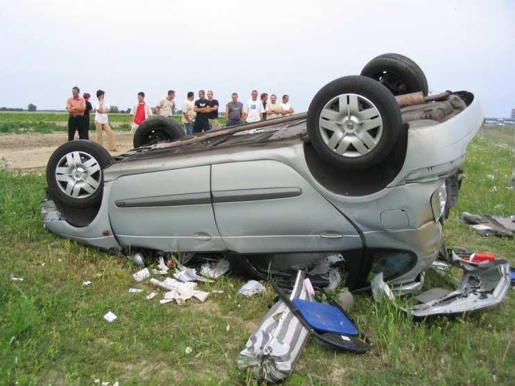 ratowniczych, zabezpieczenie autostrady przez służby ratownicze kryterium czasu Warunki skutecznej likwidacji zagrożeń szybka identyfikacja, krótki czas