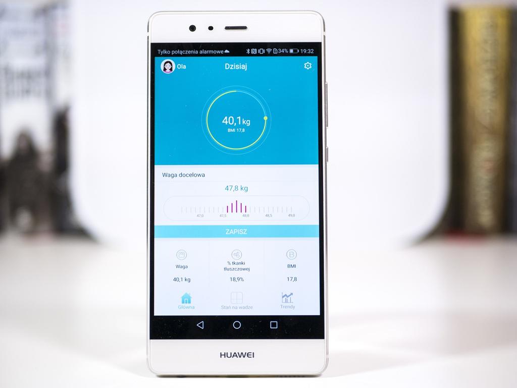 Rodzaj informacji dostarczanych przez wagę 4+ Huawei Smart Scale dokonuje 9 rodzaju pomiarów: 1. Waga 2. Procent tkanki tłuszczowej 3. BMI 4.