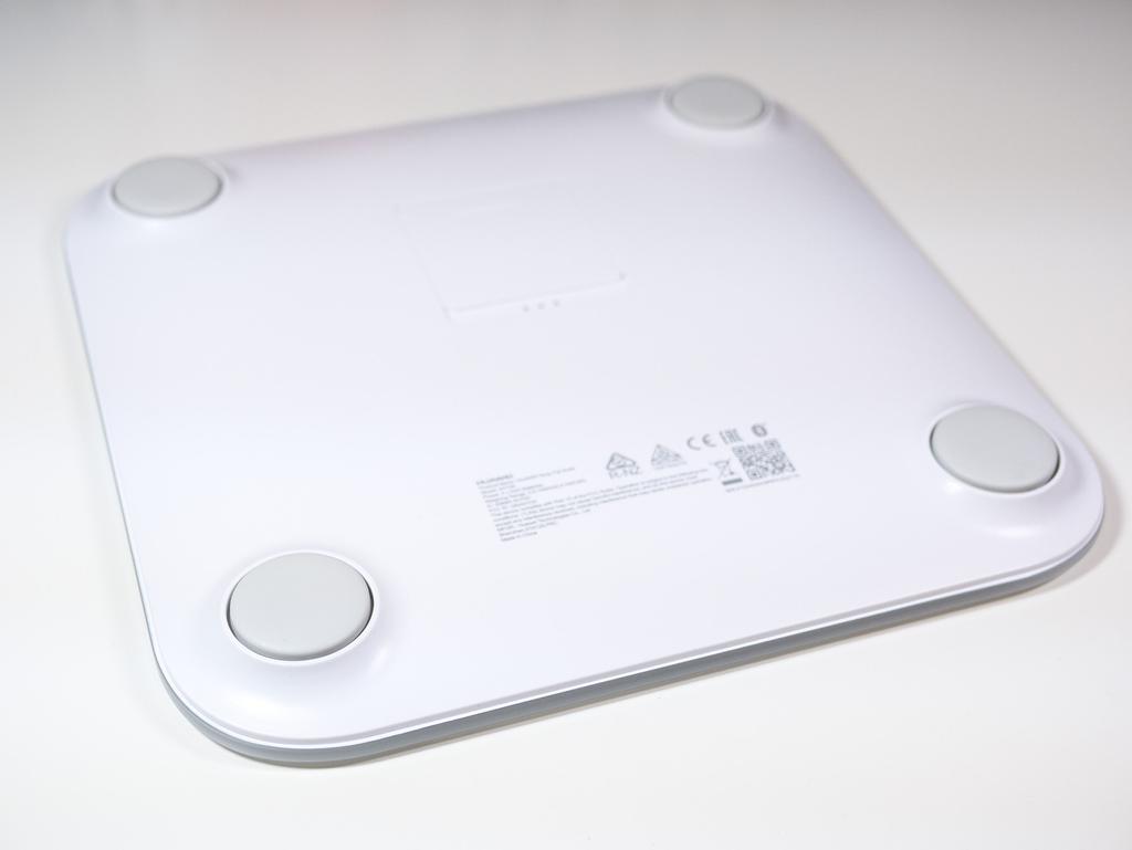 Aplikacja i obsługa wagi 5 Aby zacząć korzystać z wagi, instalujemy na telefonie aplikację Huawei Body Fat Scale.
