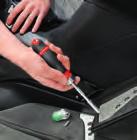 WKRĘTKI 7 WKRĘTKI Z OBSDKĄ KOŃCÓWEK Zestaw: rękojeść PROTWIST 3w1 i 28 końcówek Ergonomiczna rękojeść z wóch materiałów zapewnia komfortowe i silne okręcanie.