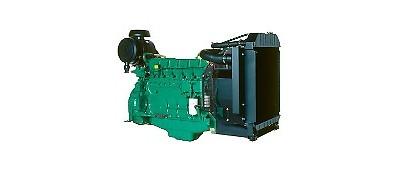 Dane silnika Producent silnika Model Wersja Zoptymalizowana emisja spalin wg 97/68 50Hz (COM) System chłodzenia silnika Liczba cylindrów i układ Volvo TAD731GE 50 Hz Stage II Wody 6 w rzędzie