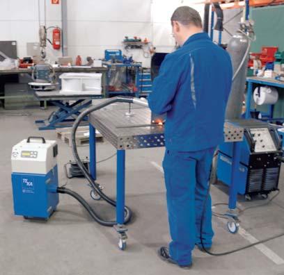 21 Nasza gorąca linia +49 2863 9282 0 2 1 3 300 679 6 5 4 300 Rysunek bez automatycznego systemu oczyszczania filtrów 1) Rączka 2) Sterowanie z wyświetlaczem 3) Obudowa z turbiną 4) Obudowa z filtrem