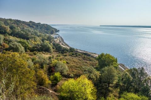 [9] Glewo warto odwiedzić z kilku powodów: zachwycające widoki, sielski klimat wsi i tradycyjna