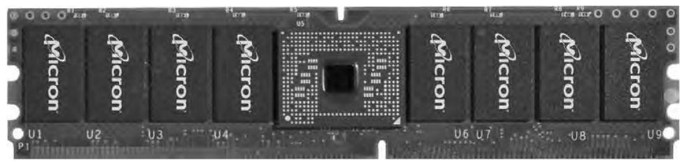 Moduł pamięci - kość pamięci PCB (printed circuit board) - płytka drukowana moduł pamięci (memory module) - PCB na której są chipy DRAM DRAM chip -