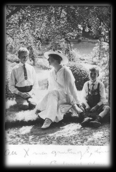 PALMIARNIA W WAŁBRZYCHU Newsletter 2 3 Westminsteru, który właśnie w lutym poślubił Shelagh, siostrę Daisy. Z początkiem stycznia 1902 r.