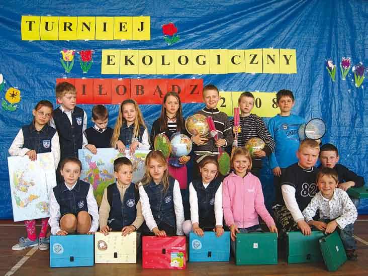 str. 22 ze szkół Dnia 10 i 17 marca odbył się Konkurs Czytelniczy dla klas młodszych pod tytułem Świat Kubusia Puchatka zorganizowany przez Grażynę Neumann.