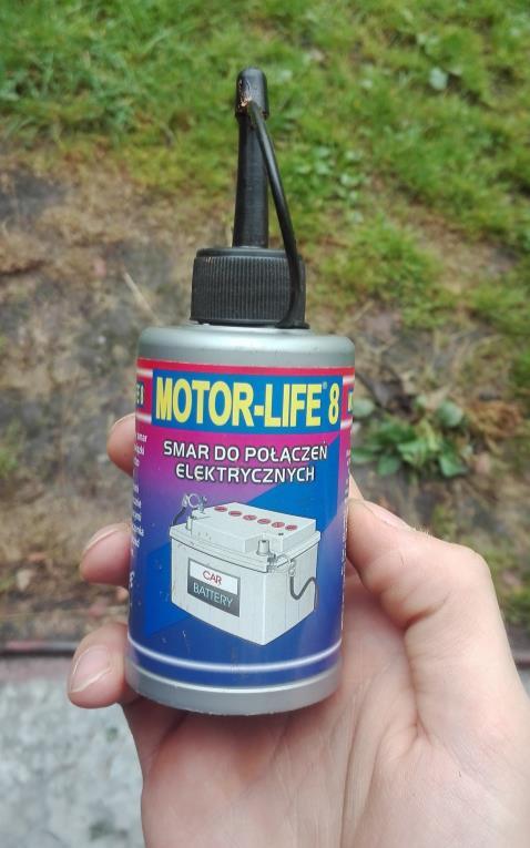 Czujnik świateł hamowania, Czujnik ciśnienia oleju, Przycisk sygnału dźwiękowego, Alternator, Akumulator, Złącze przednie, Złącze tylne, Przewody, Końcówki do przewodów, Koszulki termokurczliwe. 3.