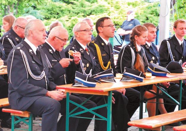 PAŹDZIERNIK 2018 6 WYDARZENIA Uroczystość odbyła się 25 sierpnia na terenie Ośrodka Sportu i Rekreacji w Jankowicach. Około godz. 13.