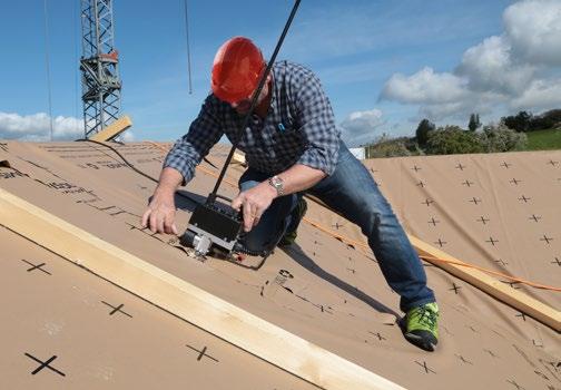 Zgrzewarka klinowa Miniwelder roof2 Odpowiednia do wszystkich dachów skośnych Do cienkich membran dachowych wewnętrznych z PVC i TPO o