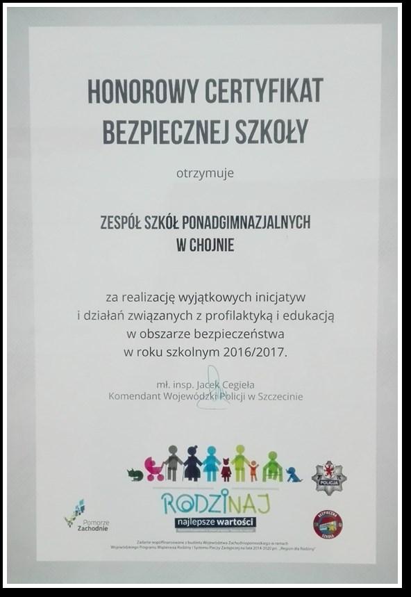 przez Komendę