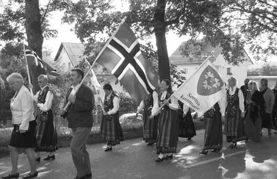 konkursach i o potrawach wpisanych na Listę Ministerstwa Rolnictwa i Rozwoju Wsi oraz prezentacja o tradycjach dożynkowych w naszej gminie.
