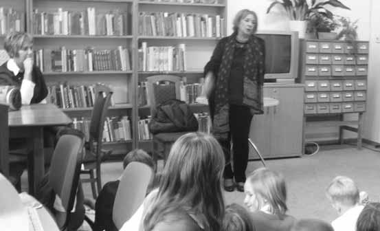 14 września uczniowie klas III Szkoły Podstawowej w Choczewie spotkali się z Panią Wandą i świetnie się bawili, słychać było śpiewy i oklaski małych fanów.
