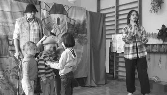 Wieści Choczewskie Nr 10 (128) PAŹDZIERNIK 2010 s. 39 SAMORZ DOWE PRZEDSZKOLE... i zainteresowania podopiecznych.