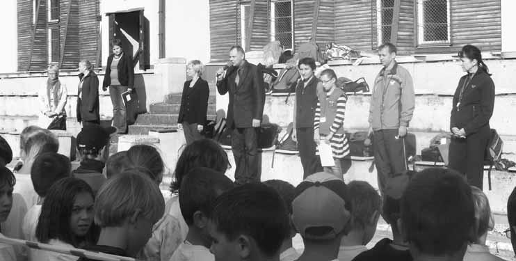 Wieści Choczewskie Nr 10 (128) PAŹDZIERNIK 2010 s. 43 INAUGURACJA ROKU.