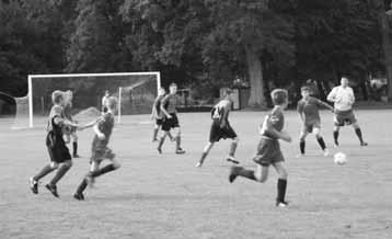 Wieści Choczewskie Nr 10 (128) PAŹDZIERNIK 2010 s. 47 STOWARZYSZENIE... TABELA M Drużyna M Pkt Z R P Bramki 1. Polonia Gdańsk 6 15 5 0 1 10-2 2. Wikęd Kębłowo 6 14 4 2 0 12-6 3.