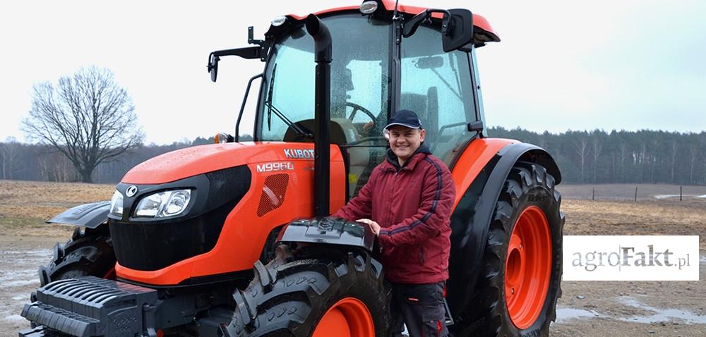 .pl https://www..pl Traktory Kubota: japońska jakość w polu i zagrodzie! Autor: Małgorzata Chojnicka Data: 19 kwietnia 2017 Michał Kora z Gnojna (gm. Bobrowniki, woj.